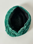 Turbante vintage fatto a mano in velluto verde acqua con drappeggi