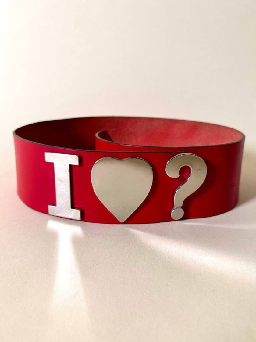 Cintura in pelle rossa I love ? “Moschino Jeans”