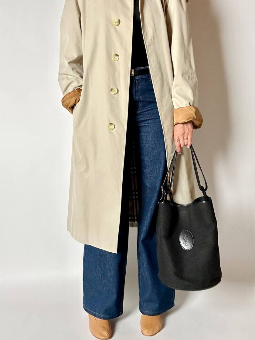 Secchiello vintage Yves Saint Laurent in tessuto nero millerighe con riporti in pelle