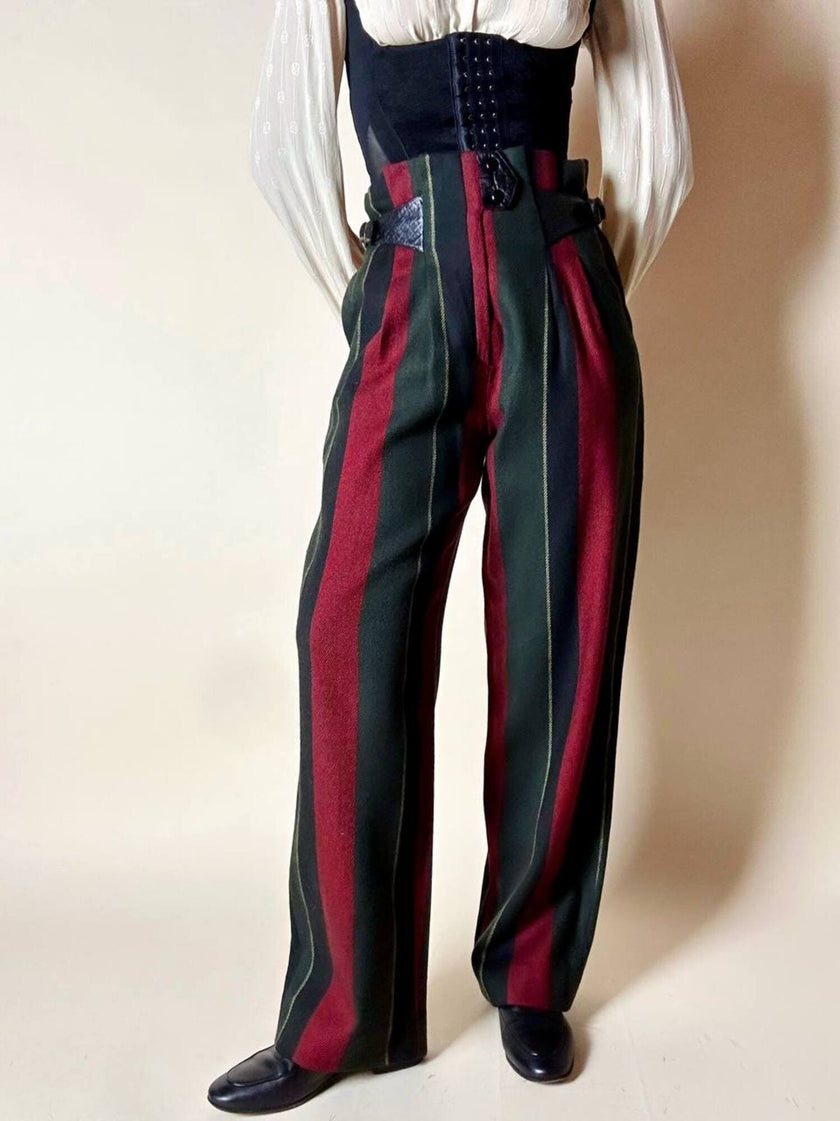 Pantalone a vita alta in lana jacquard a righe verticali con cinturini in pelle nera