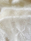 Blusa Yves Saint Laurent con fiocco al collo in seta jacquard avorio fantasia pitone