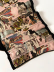 Stringivita vintage in camoscio nero con fodera in seta stampa erotica