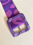 Mehrfarbiges Kleid mit abstraktem Muster in Violett und passendem Gürtel „Livio De Simone“