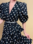 Puffy dress nero con rose bianche