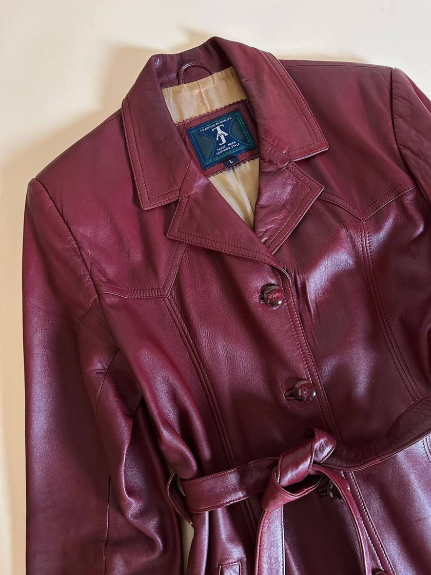 Giacca in pelle bordeaux con cintura in vita Tradition Of Quality Trade Mark Fashion Style