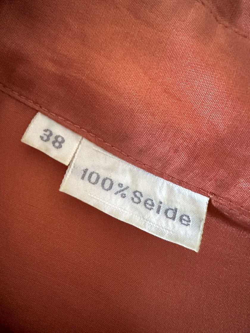 Vintage-Seidenhemd in Koralle mit Perlmuttknöpfen