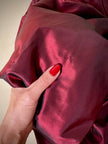 Minigonna in velluto nero con maxi ruches in taffetà bordeaux “Gabriella Ceroni”