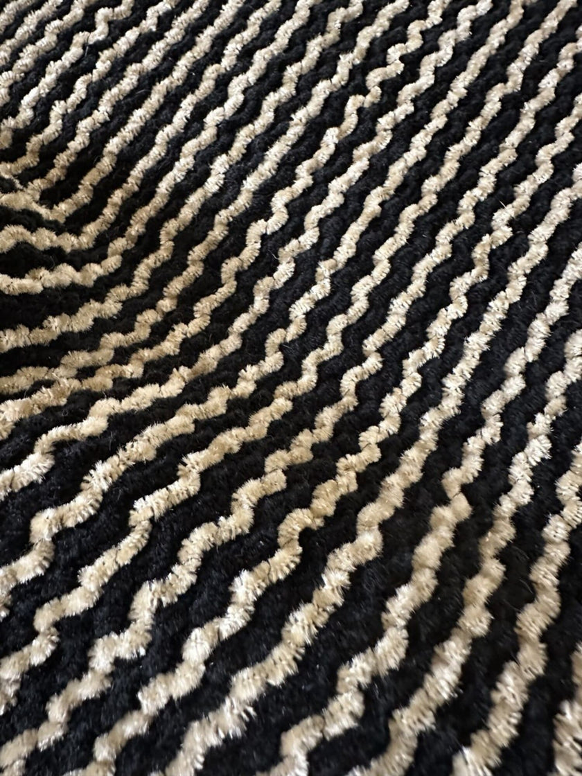 Gonna vintage a portafoglio in ciniglia effetto bouclé a righe panna e nero