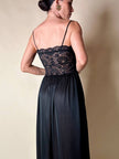 Slip dress nero in pizzo con coppe a balconcino “La Perla”
