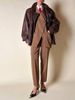 Tailleur giacca/pantalone in rasato di lana color caramello “Byblos”