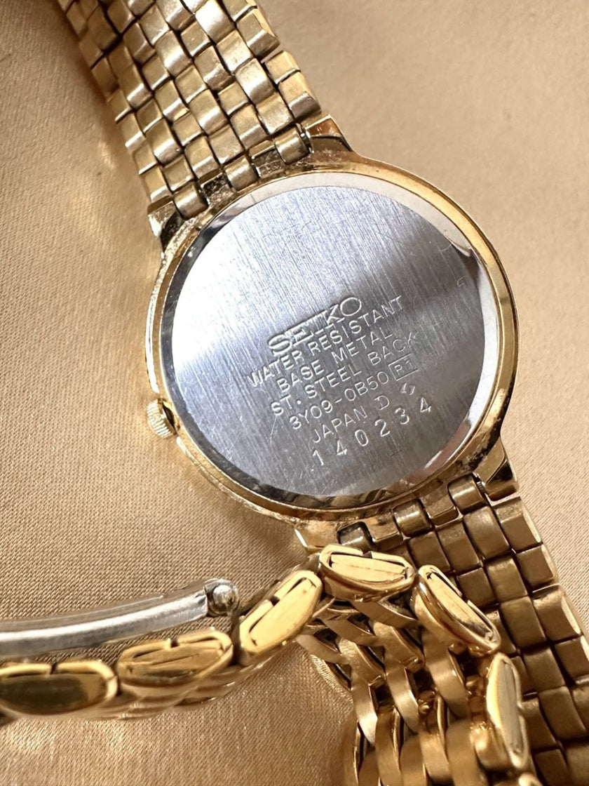 Orologio dorato con cinturino a bracciale “Seiko”