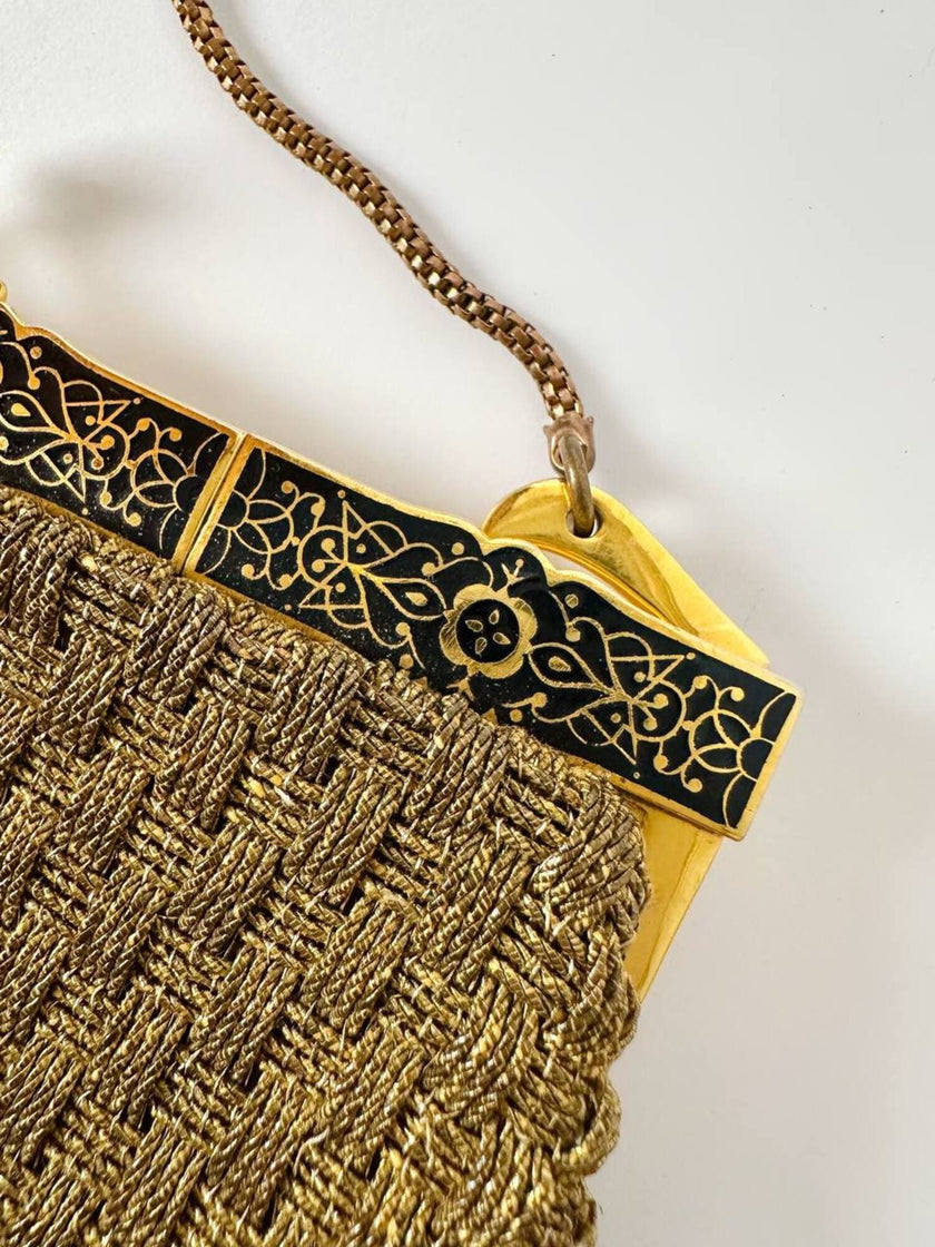 Borsa vintage Art Déco in lamé oro intrecciato con chiusura gioiello e nappa couture