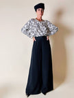 Blusa Yves Saint Laurent in tessuto jacquard bianco e nero fantasia Domino