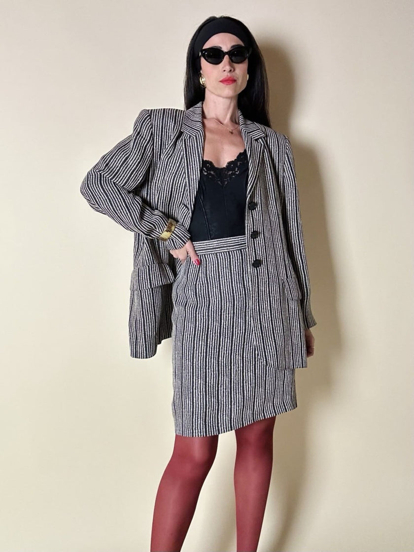 Blazer vintage Yves Saint Laurent a righe verticali panna e nero