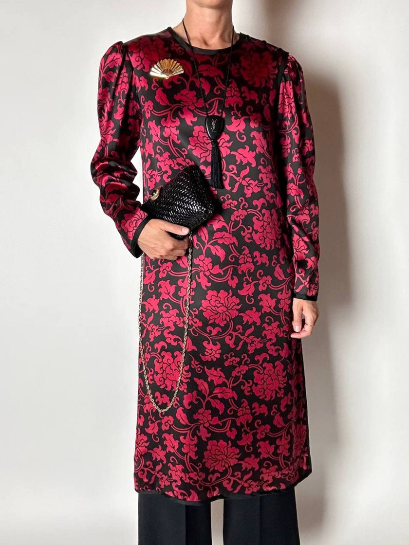 Abito Yves Saint Laurent Rive Gauche in raso con fantasia damascata rossa e nera