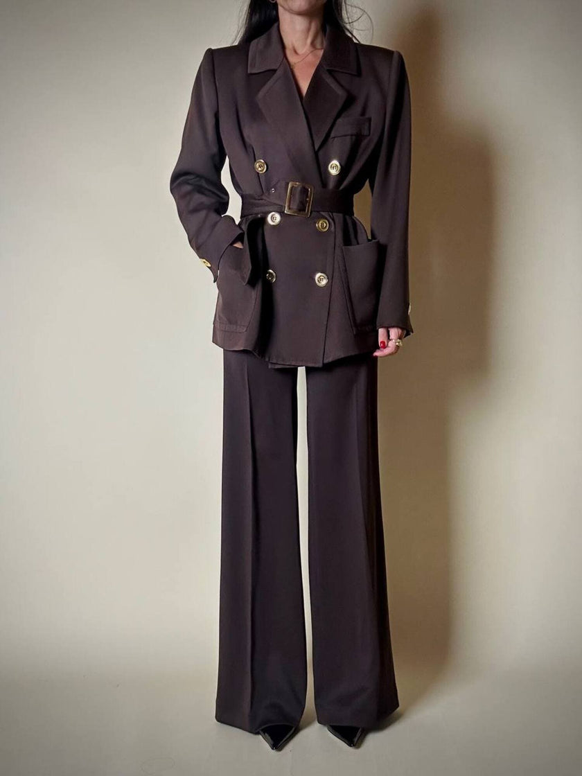 Blazer doppiopetto in lana color cioccolato “Yves Saint Laurent” con pantalone abbinato