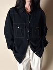 Camicia vintage nera con tasche applicate sul petto cuciture in lamé oro e bottoni dorati