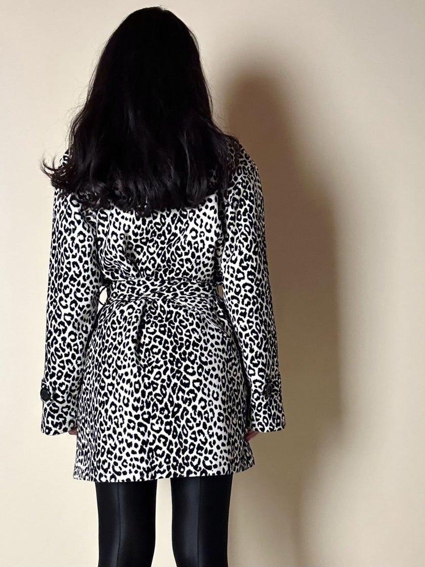 Giaccone vintage Fendissime in ecopelle bianca fantasia leopardo floccata nera