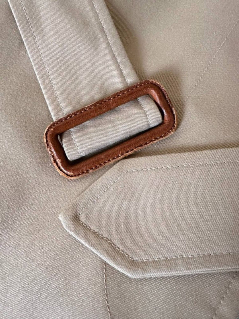 Vintage Burberry’s Trenchcoat aus beigem Gabardine mit passendem Gürtel und Check-Futter