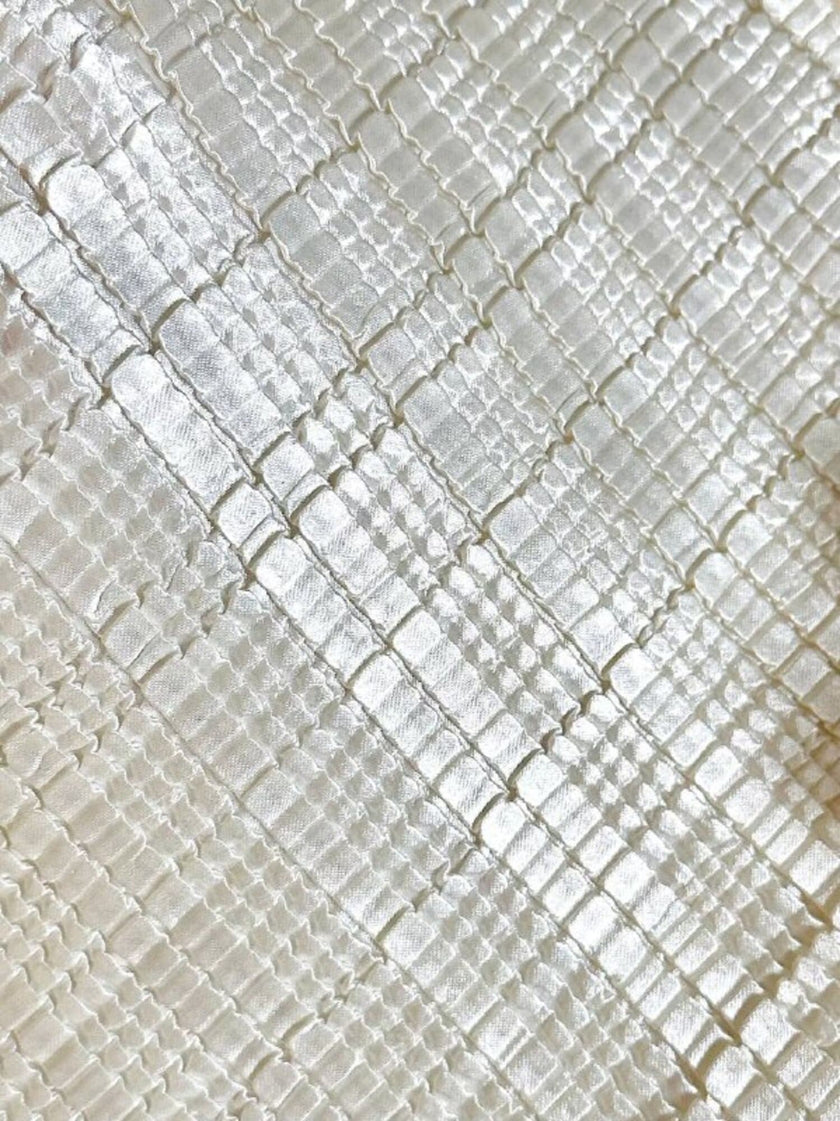 Top a fascia elaticizzato in raso goffrato bianco