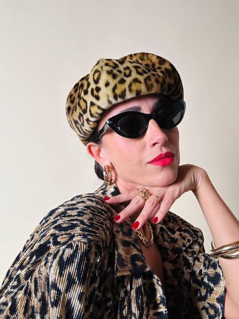 Basco in peluche leopardato “La maison de la fausse fourrure Paris”