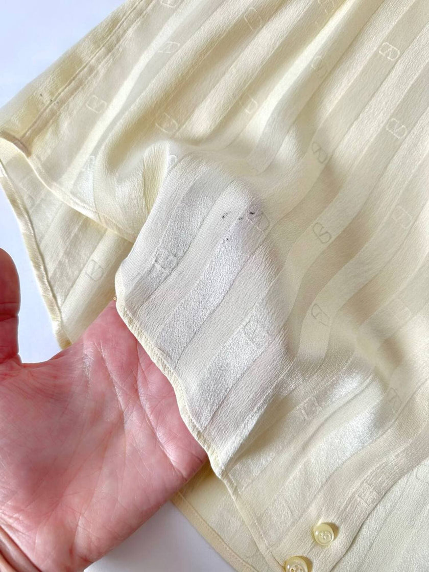Chemise vintage en soie Valentino Garavani ivoire à rayures avec logos all-over