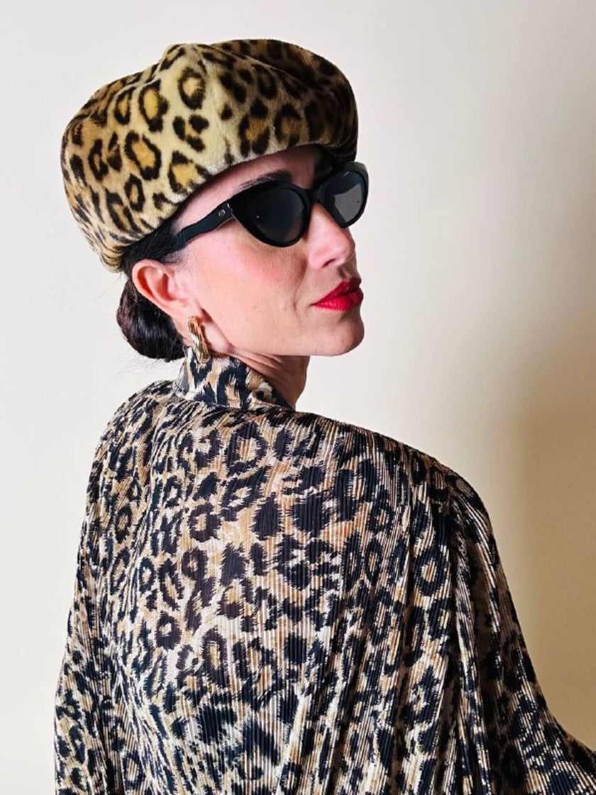 Basco in peluche leopardato “La maison de la fausse fourrure Paris”