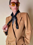 Blazer doppiopetto in lana color biscotto con bottoni dorati “Yves Saint Laurent”