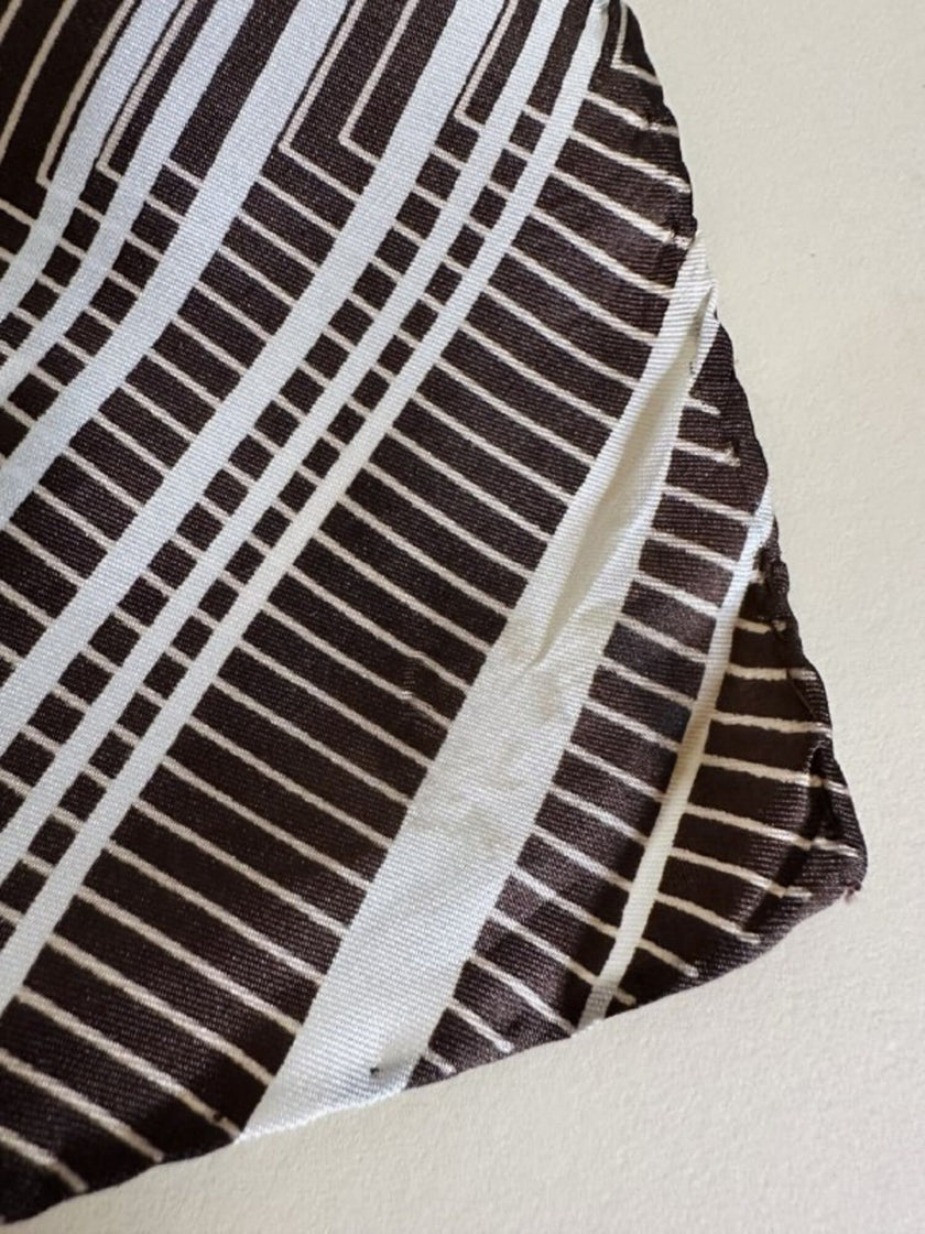 Foulard in seta Philippe De Villière con fantasia grafica multicolore