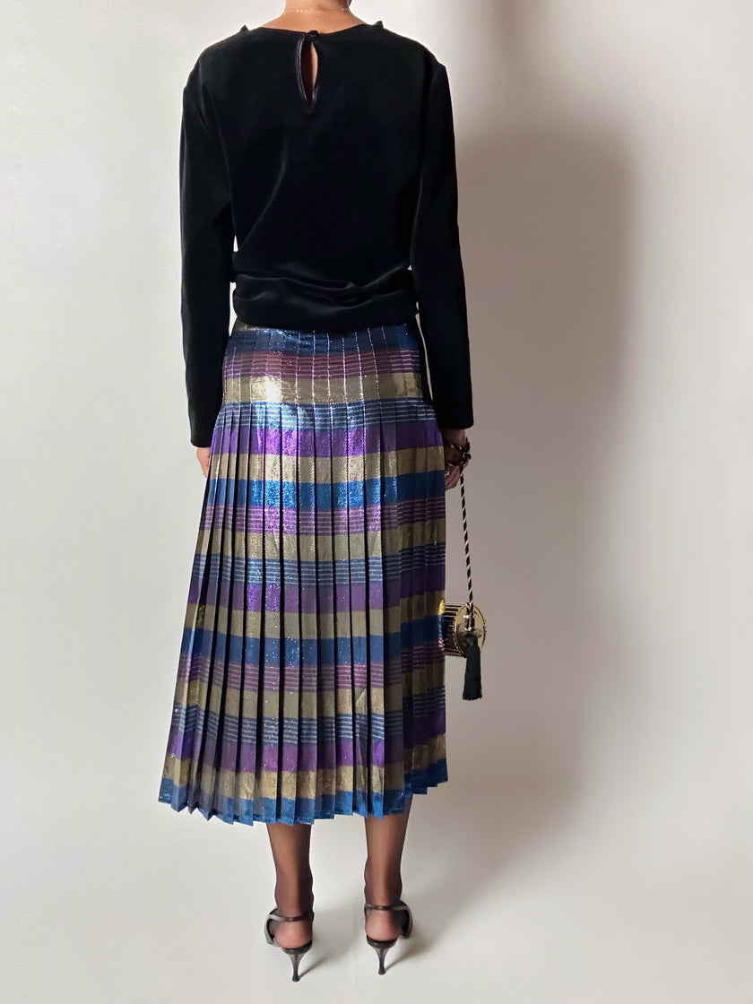 Maglia vintage Yves Saint Laurent Variation in ciniglia nera con logo YSL in strass