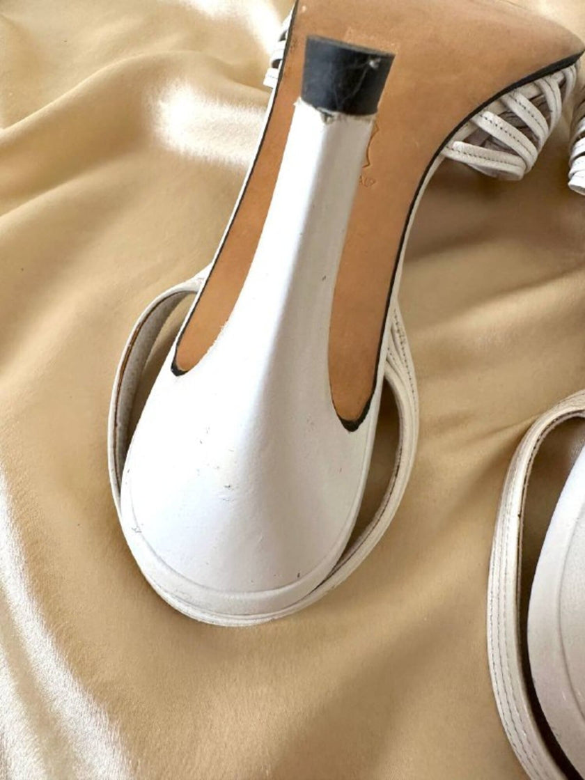 Sandali in pelle bianca con tacco a spillo “Yves Saint Laurent”