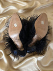 Sabot in raso di seta nero e piume di struzzo