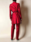 Tailleur pantalone rosso in shantung di seta grezza