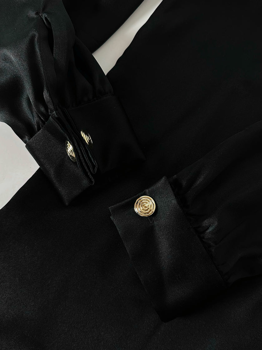 Camicia vintage Padovanelle in raso di seta nero con bottoni gioiello dorati