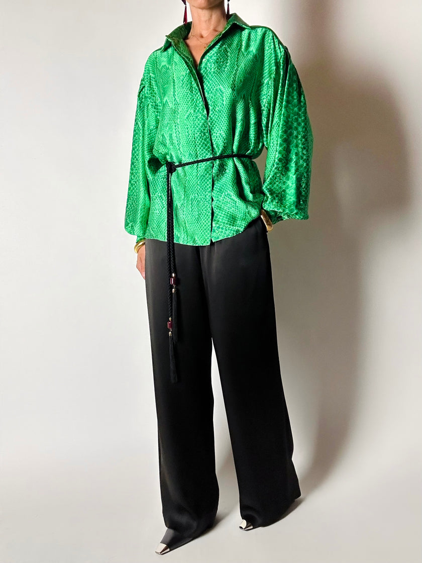 Camicia vintage sartoriale in raso di seta stampa pitone verde smeraldo
