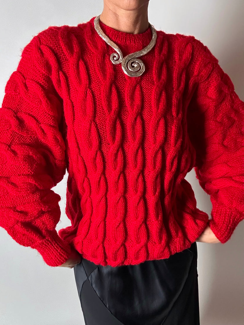 Maglione vintage fatto a mano in lana rossa con maxi trecce a rilievo