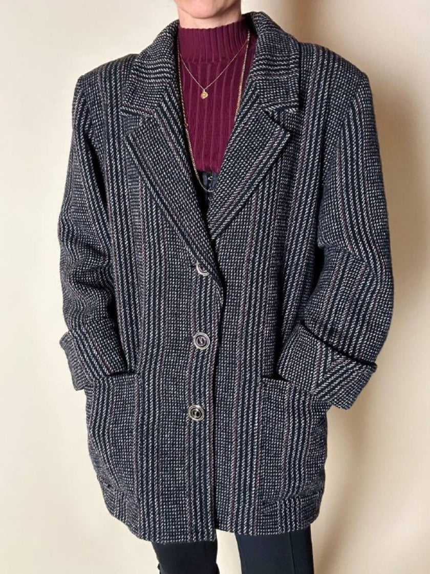 Manteau-blazer Yves Saint Laurent en tweed avec boutons bijoux logotés