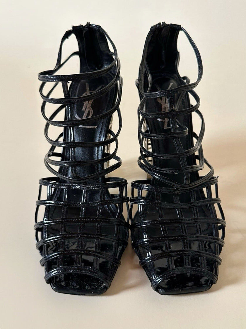 Sandali Cage Yves Saint Laurent in Vernice Nera con Tacco Scultura – SS 2009