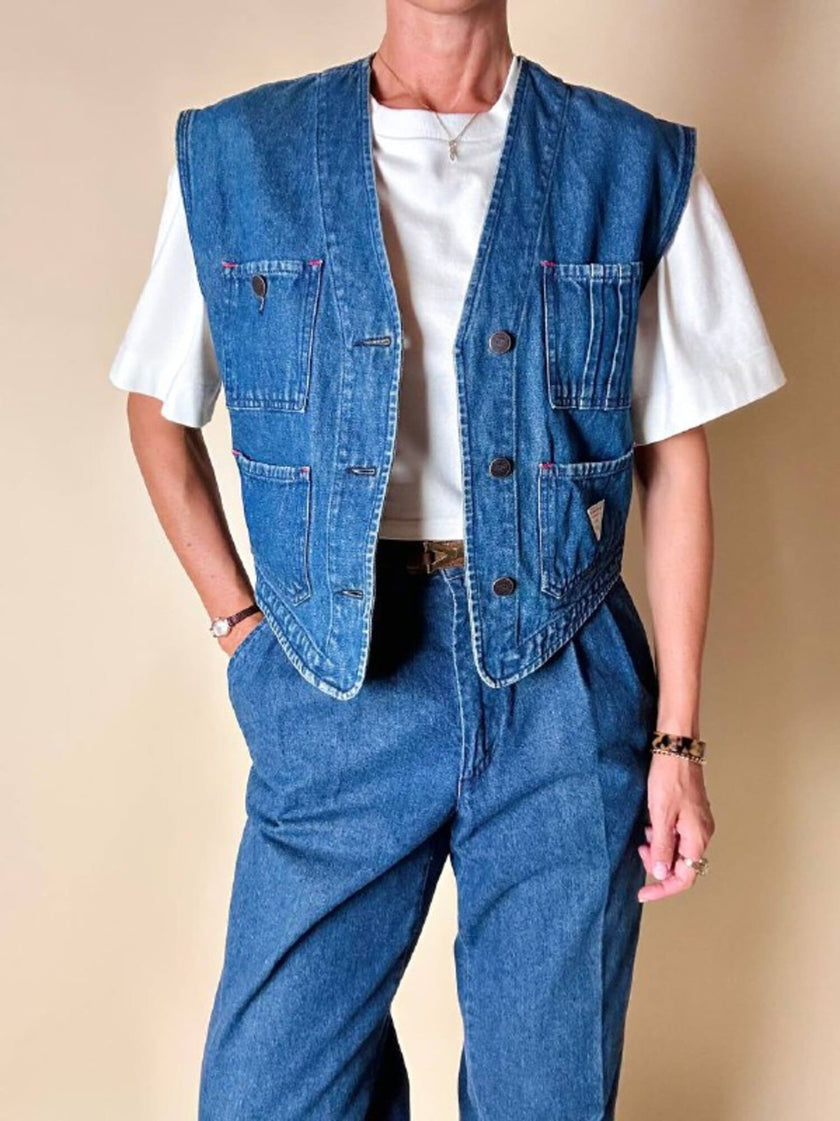 Gilet Valentino Jeans in denim blu slavato con bottoni a chiodo