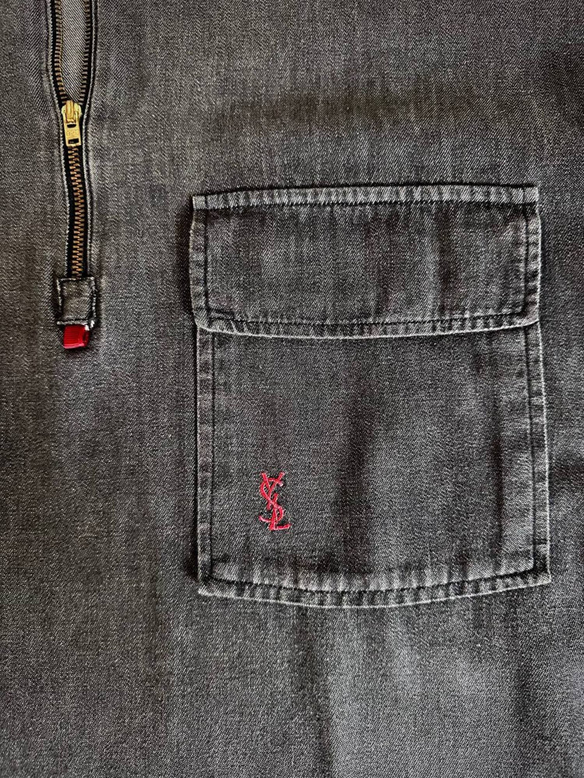 Blusa Yves Saint Laurent oversize in denim grigio con zip e logo ricamato