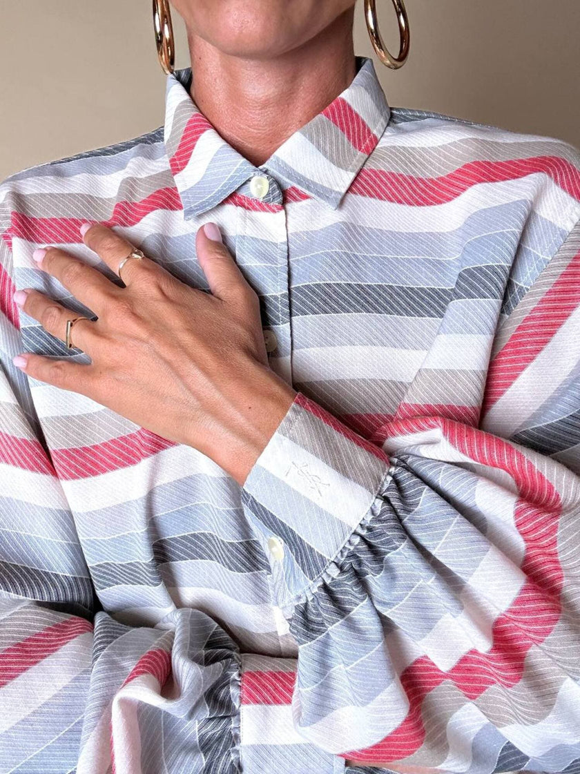 Camicia Yves Saint Laurent a righe multicolori con manica a pipistrello
