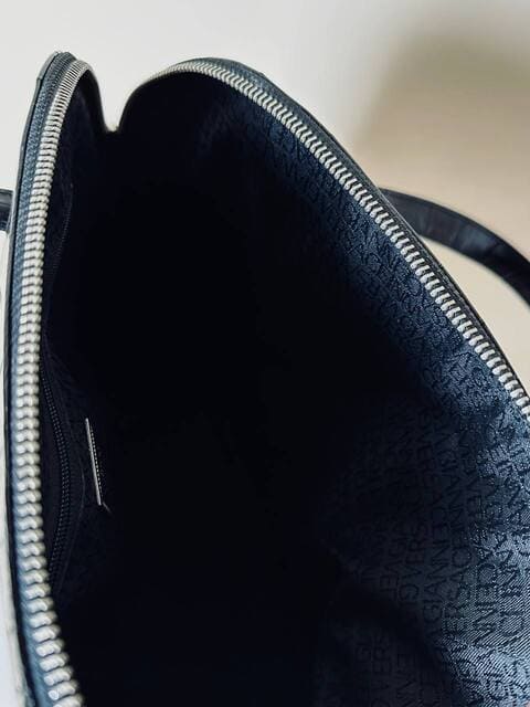 Vintage Versace Tasche aus schwarzem Leder mit Krokodilprägung