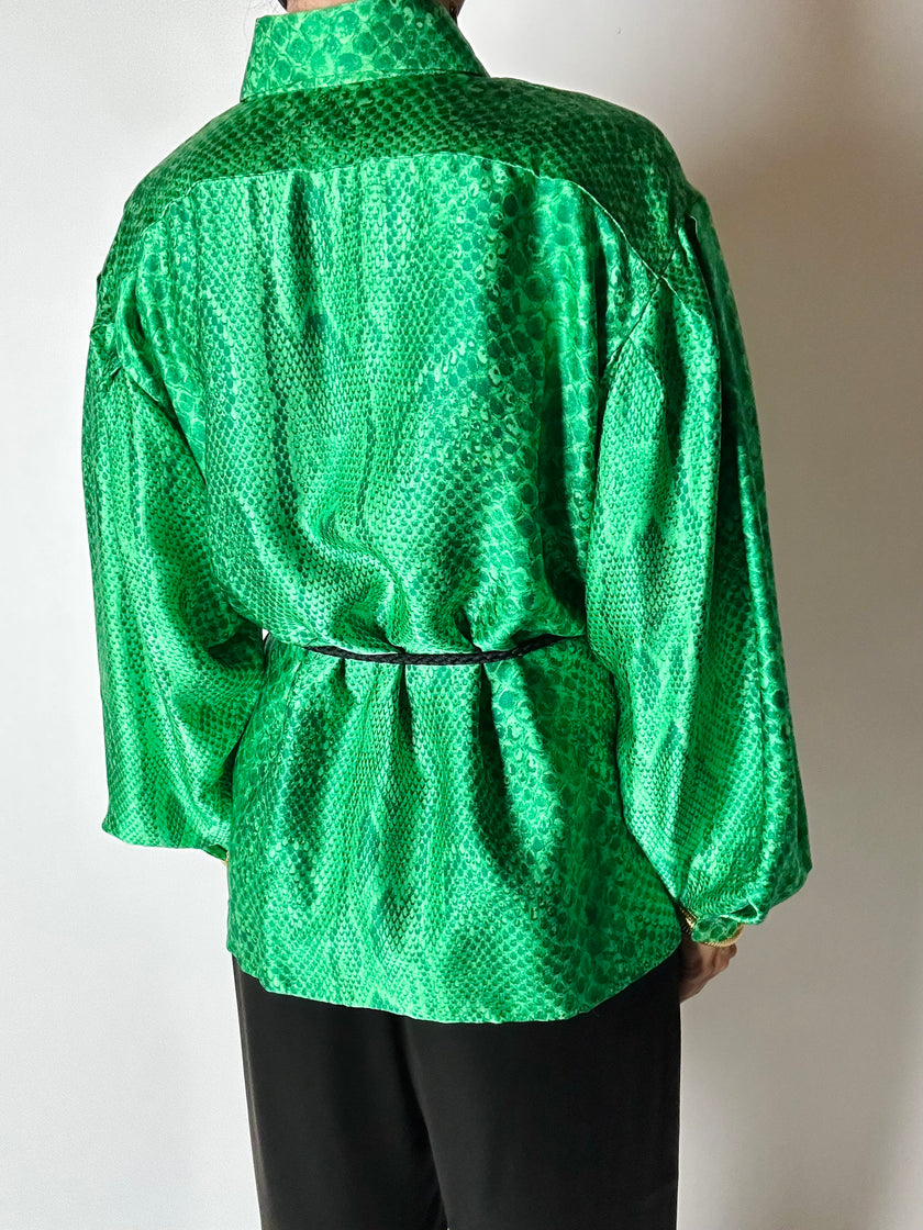Camicia vintage sartoriale in raso di seta stampa pitone verde smeraldo
