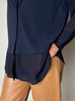 Camicia vintage Fendi Jeans blu navy con dettagli in crepe chiffon e bottoni in madreperla