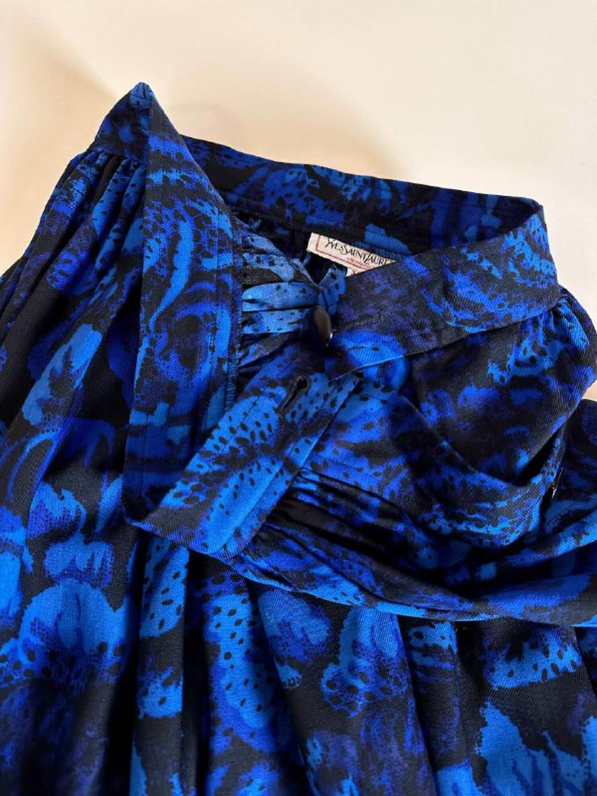 Gonna a ruota Yves Saint Laurent Variation in lana blu elettrico con fantasia floreale nera