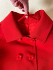 Cappotto rosso oversize con bottoni quadrati