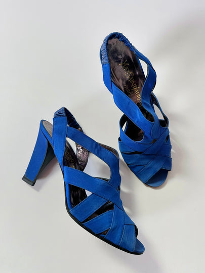 Sandali vintage Yves Saint Laurent con tomaia intrecciata in crêpe bluette