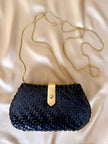 Mini borsa bandolier in midollino blu notte con tracolla in catena dorata