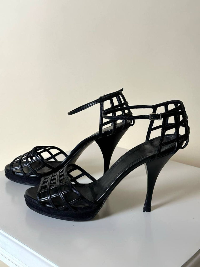 Sandali Yves Saint Laurent in pelle nera con tomaia a gabbia tacco a spillo e plateau – SS 2009