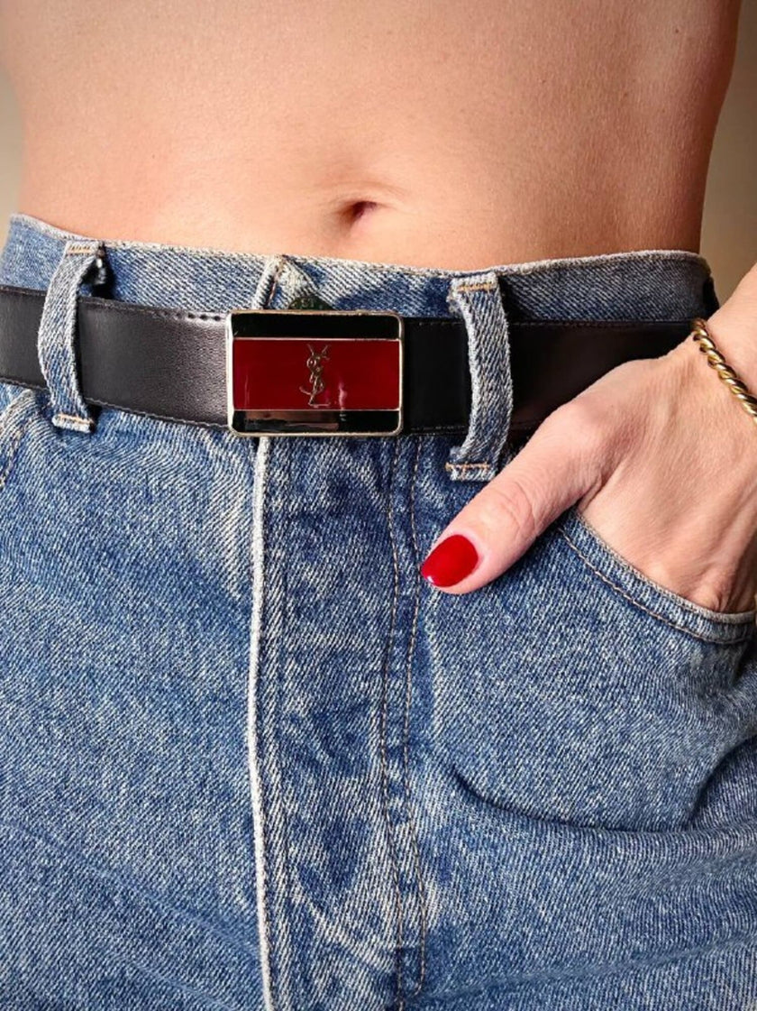Cintura vintage Yves Saint Laurent double face blu navy e bordeaux con fibbia smaltata con logo YSL